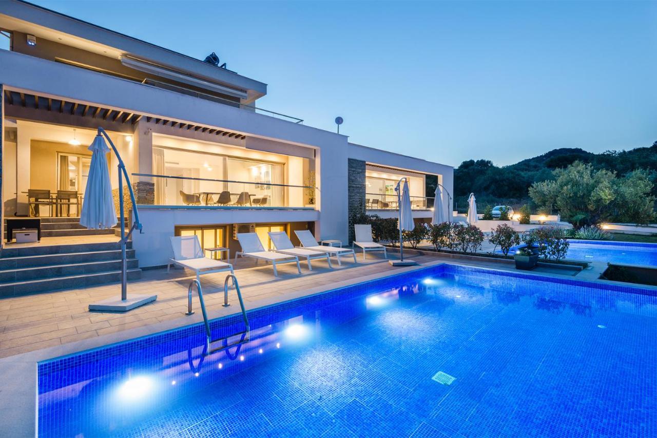סארטי Afisia Villas מראה חיצוני תמונה