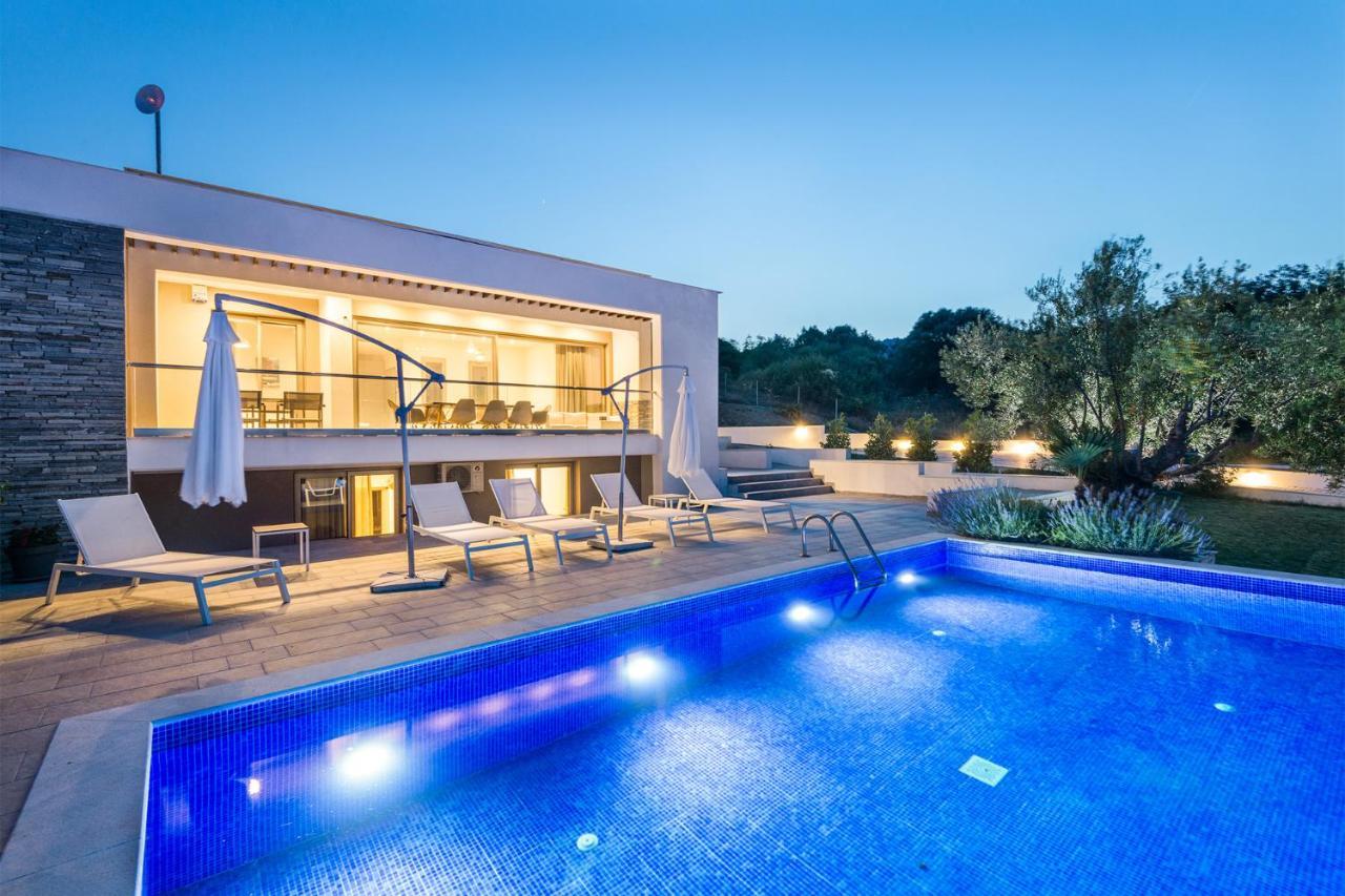 סארטי Afisia Villas מראה חיצוני תמונה